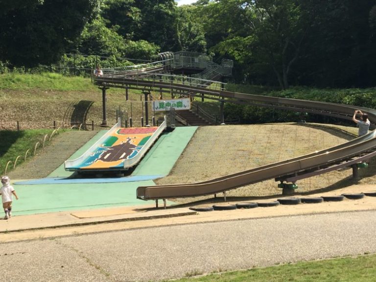 豊川/赤塚山公園/昆虫の森の遊具/水族館(ぎょぎょランド)小動物園(アニアニまぁる)水遊びが全部無料♪ 子供と公園遊び!!