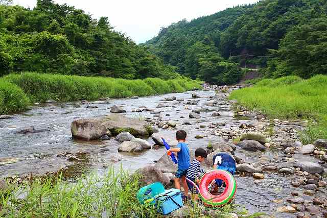 奈良 水遊び じゃぶじゃぶ池 小川 公園５選 オムツは いつから 子供と公園遊び