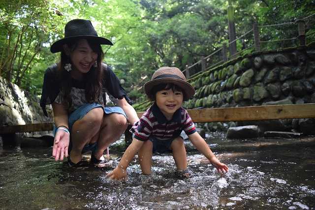 黒部市 魚津市 滑川市 水遊び じゃぶじゃぶ池 噴水 ３選 オムツは いつから 子供と公園遊び